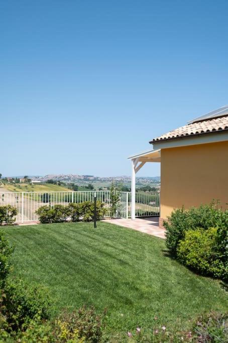 Sul Calar Del Sole Al Conero Apartment Recanati Exterior photo